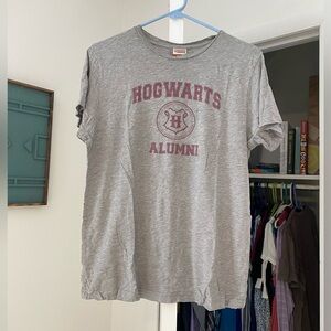 Hogwarts Alumni Tee
